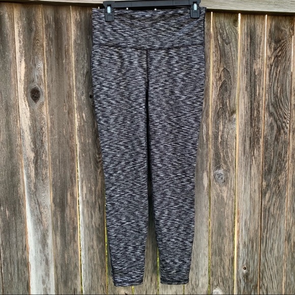 GAP Pants - Gap Fit Leggings l Medium GAP Pants - Gap Fit Leggings l Medium